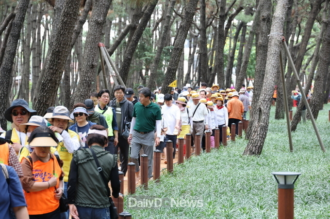 걷기 좋은 도시 ‘포항’ 제3회 대한민국 맨발걷기 축제 성료