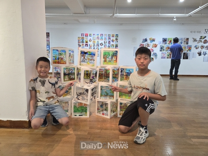 (사)군위군교육발전위원회, 방과후돌봄센터 미술 수강 학생들 작품 전시회 출품