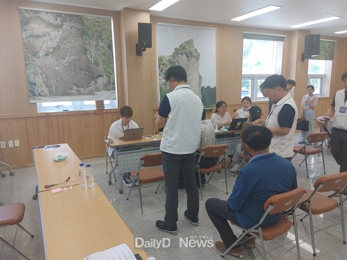 울릉군, SK텔레콤 정보취약계층 휴대폰 유심 무상교체