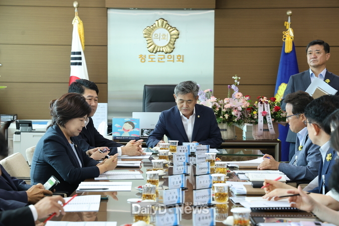 청도군의회, 개원 3주년 간담회 개최