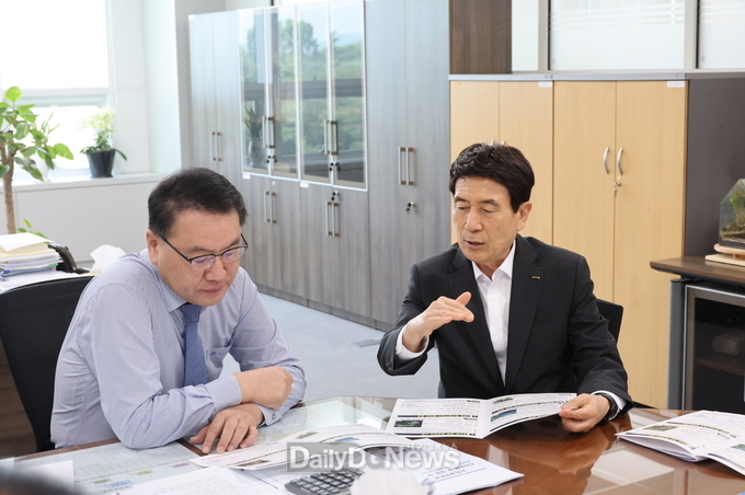 이강덕 시장, 기재부 방문 ‘임기 마지막까지’ 국비 확보 총력 대응2(예산실장)