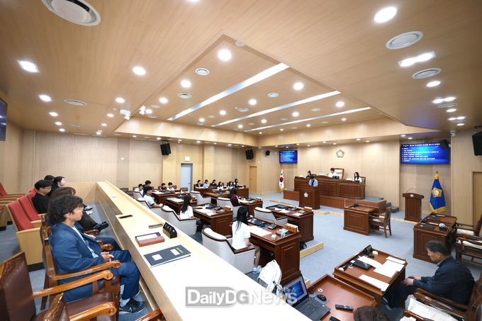 청송군의회, 제7차 '어린이 및 청소년 대상 모의의정 프로그램' 실시