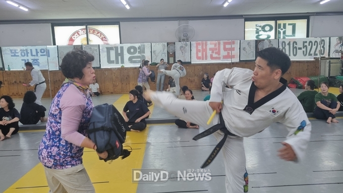 경산시, 2025 여성가구 구성원 호신술교육 운영