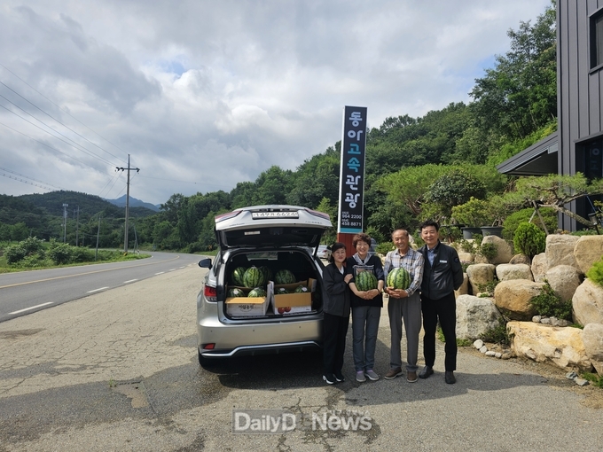 동아고속관광 이근우 대표, 지역 어르신 위한 수박 나눔 실천