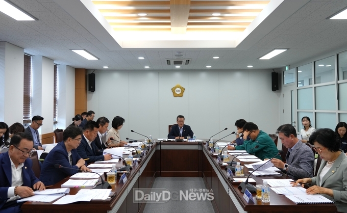 정례간담회