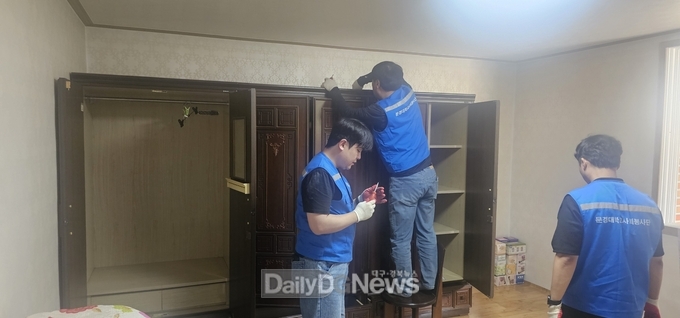문경대학교 별암봉사단, 취약계층 어르신 댁에서 봉사활동 전개