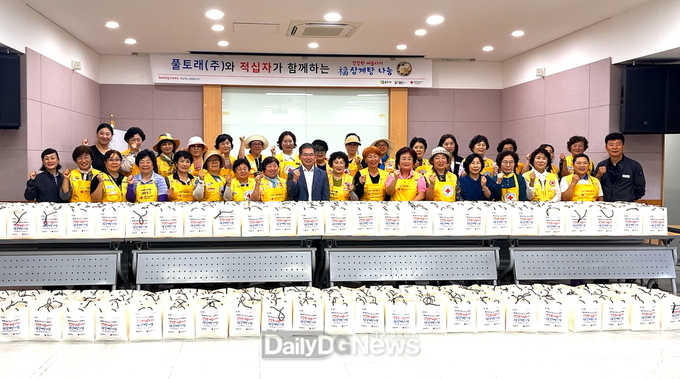 대한적십자사봉사회 군위군협의희, 무더위 속 200인분 삼계탕 나눔