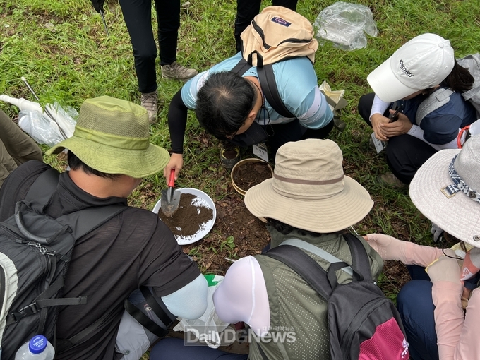 팔공산국립공원서부사무소, 시민과학자와 함께하는 ‘가산습지 생물다양성 탐사·교육’ 진행