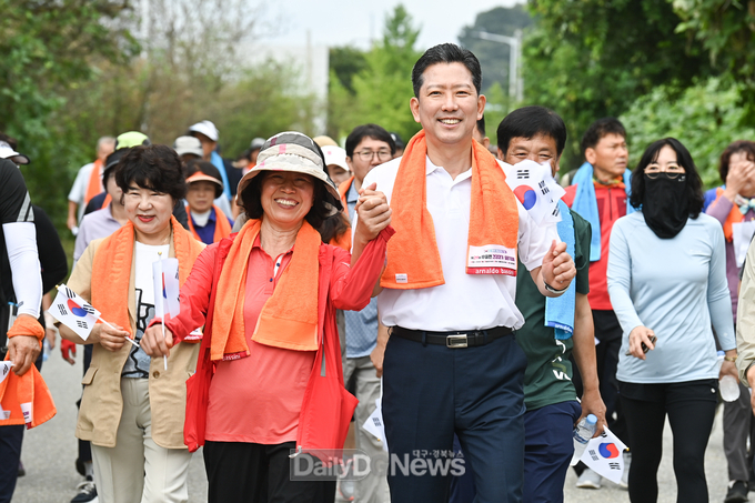광복 80주년 기념 무을면민 건강걷기·달리기 대회 성료