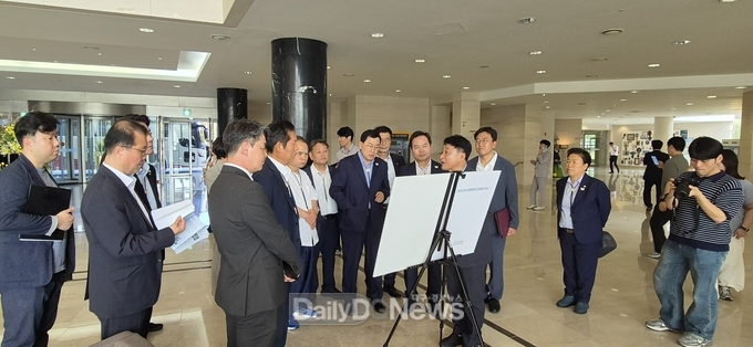 정청래 대표와 민주당 지도부, 경주 APEC 준비 현장 방문