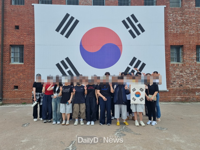 경북 대표 학교 밖 청소년들의 정책 및 역사 나들이