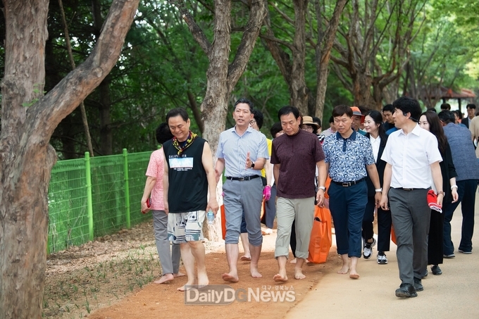 경관사업 준공 맞아 시민과 함께하는 힐링 산책