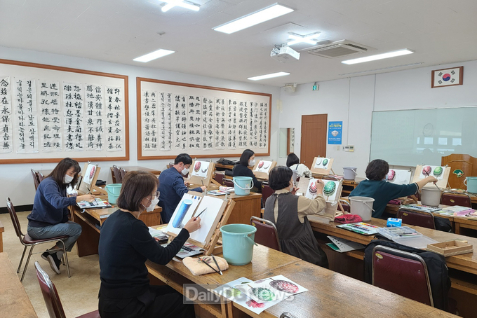  (참고사진)평생학습센터 시민교육 사진(일러스트)