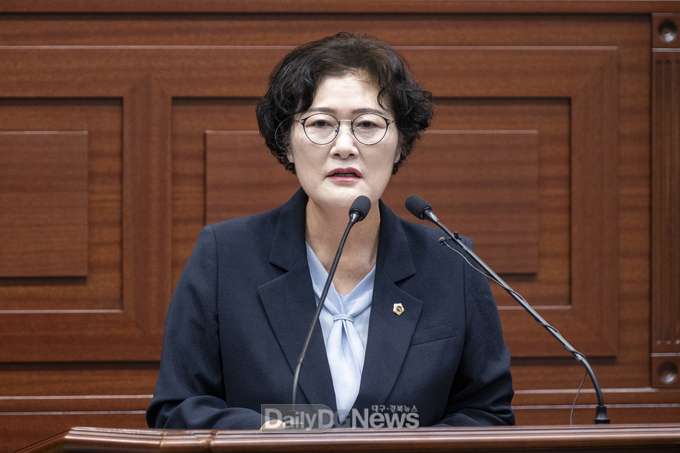 경상북도의회 건설소방위원회 소속 남영숙 의원(상주1, 국민의힘)