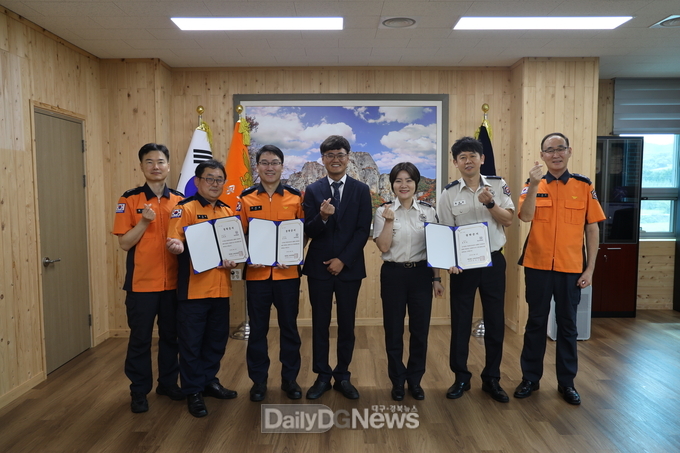 금복문화재단, 청송소방서 소방공무원 자녀에게 희망의 장학금 전달