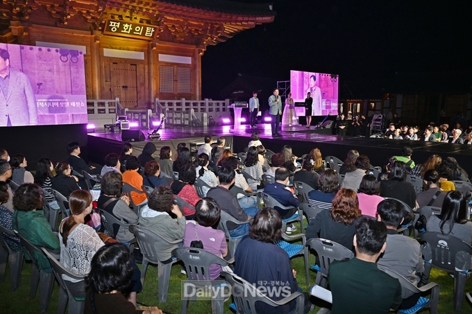 경북 시니어모델의 꿈 펼친 패션쇼