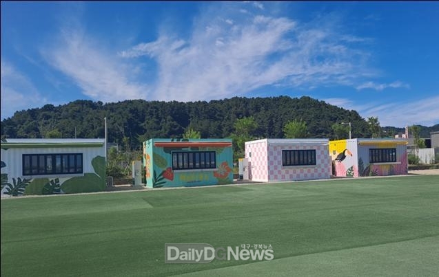 후포면 후포리 624-41번지 일대 후포마리나항 내 청년포차 전경