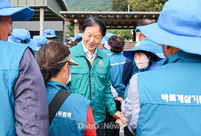 성주읍 ‘대한민국 새단장 주간’맞이 대청소