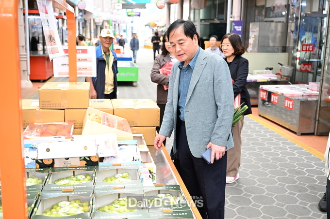전통시장 및 자율상권에서 온누리상품권행사로 방문객 맞이 준비
