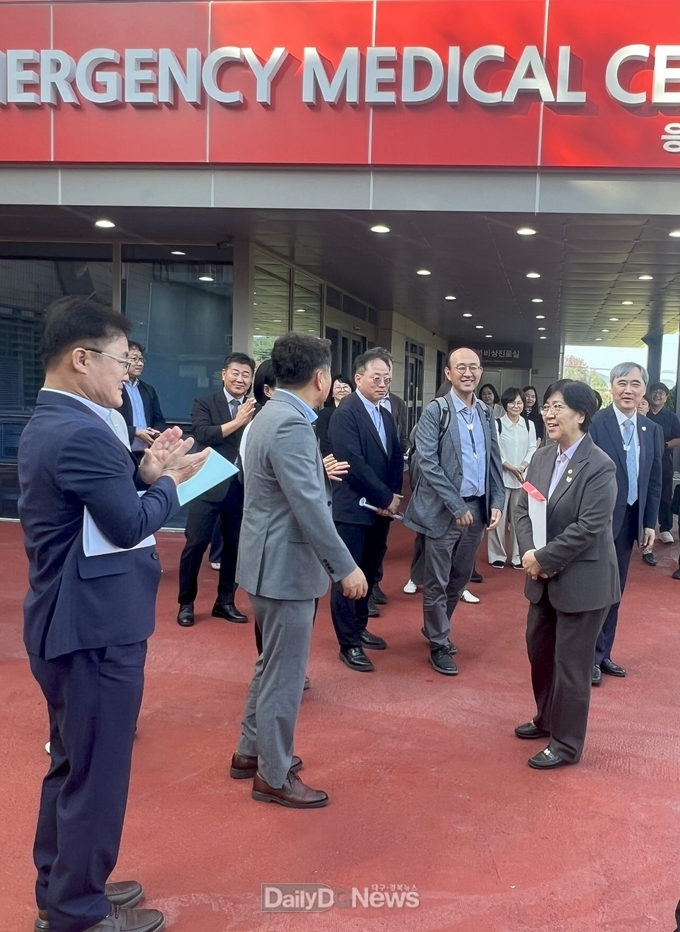 정은경 보건복지부 장관이 1일 APEC 응급의료지원 현장 점검을 위해 경주를 방문했다