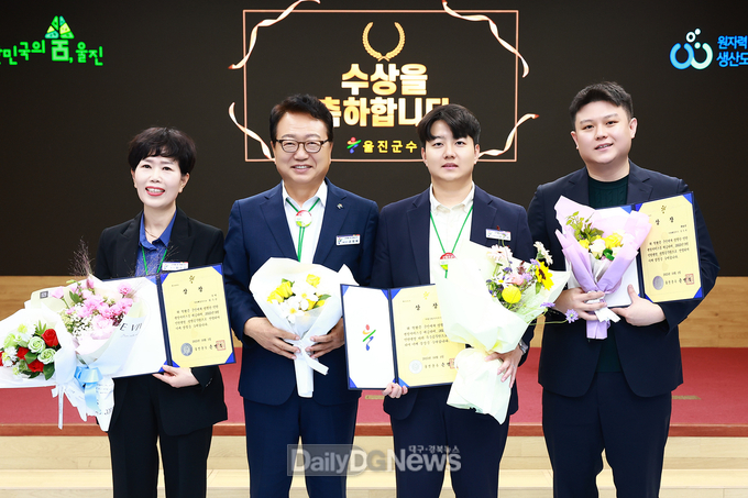 사진 왼쪽부터 함수민 주무관, 사현규 주무관, 장두현 주무관
