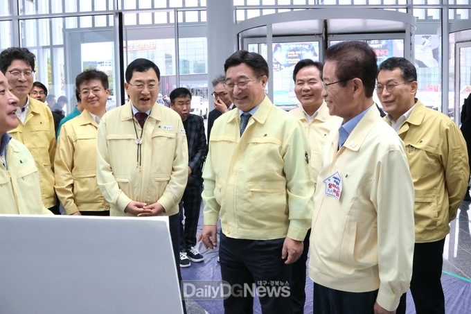 윤호중 행안부 장관 경주서 숙박 외식 물가 간담회