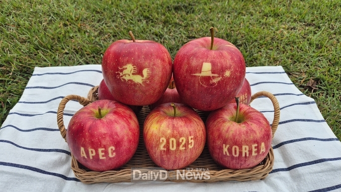 문자사과 아이디어, 2025년 APEC 정상회의 공식 협찬품 선정