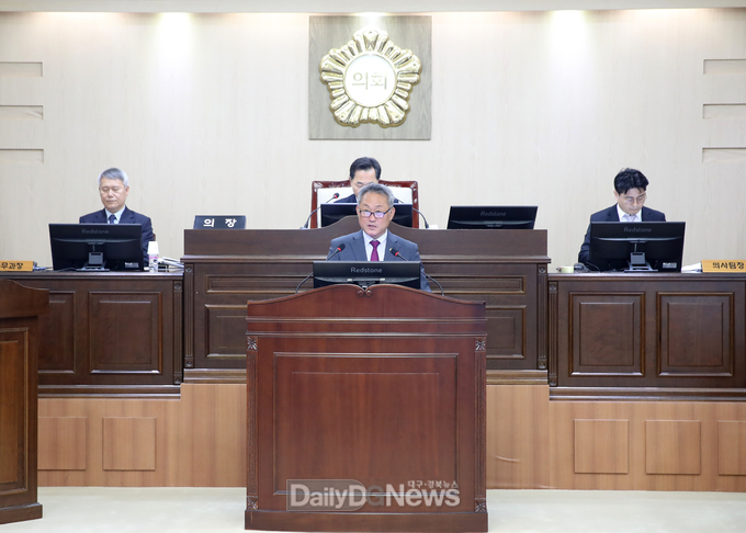 영양군의회(의장 김영범)는 10월 20일부터 10월 24일까지 5일간의 일정으로 제308회 영양군의회 임시회를 개최했다.