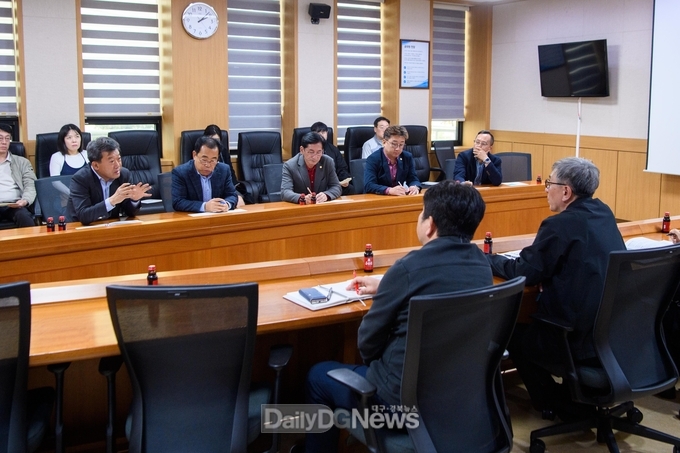 울릉군, 울릉군의회와 포항지방해양수산청 방문