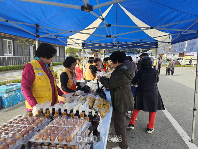 용암면 으뜸 적십자회 이웃사랑 바자회 개최