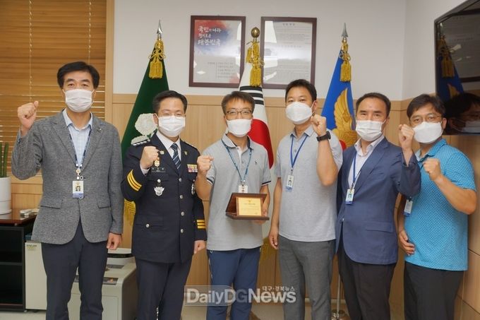 김천경찰서, 5연속 ‘베스트 여성청소년 수사팀’ 선정 기념 촬영